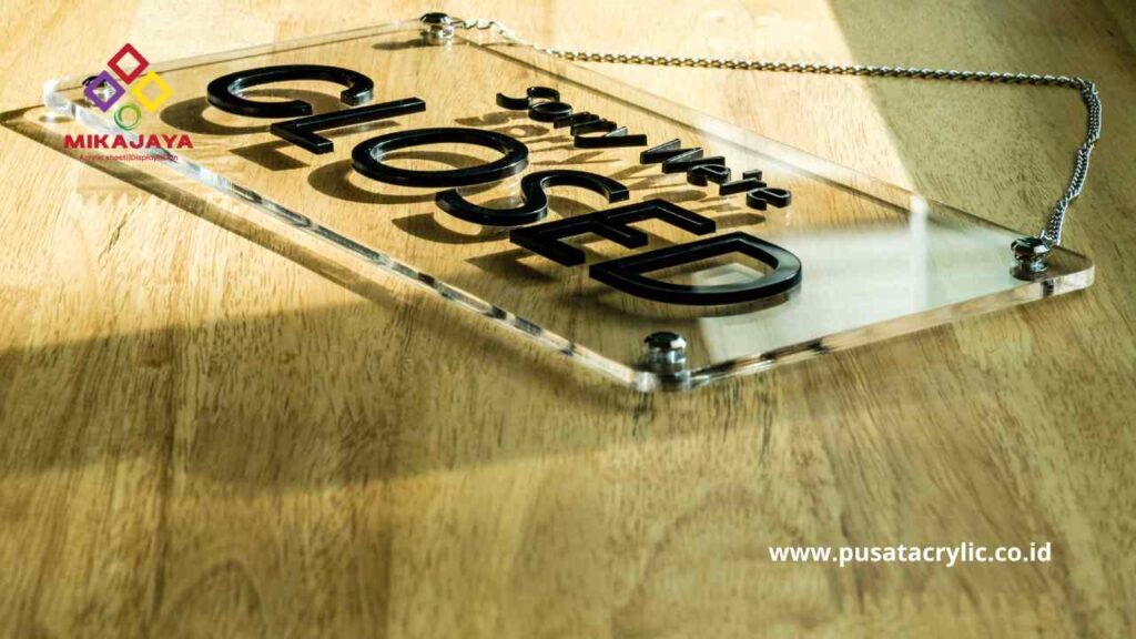 jasa pembuatan sign acrylic custom